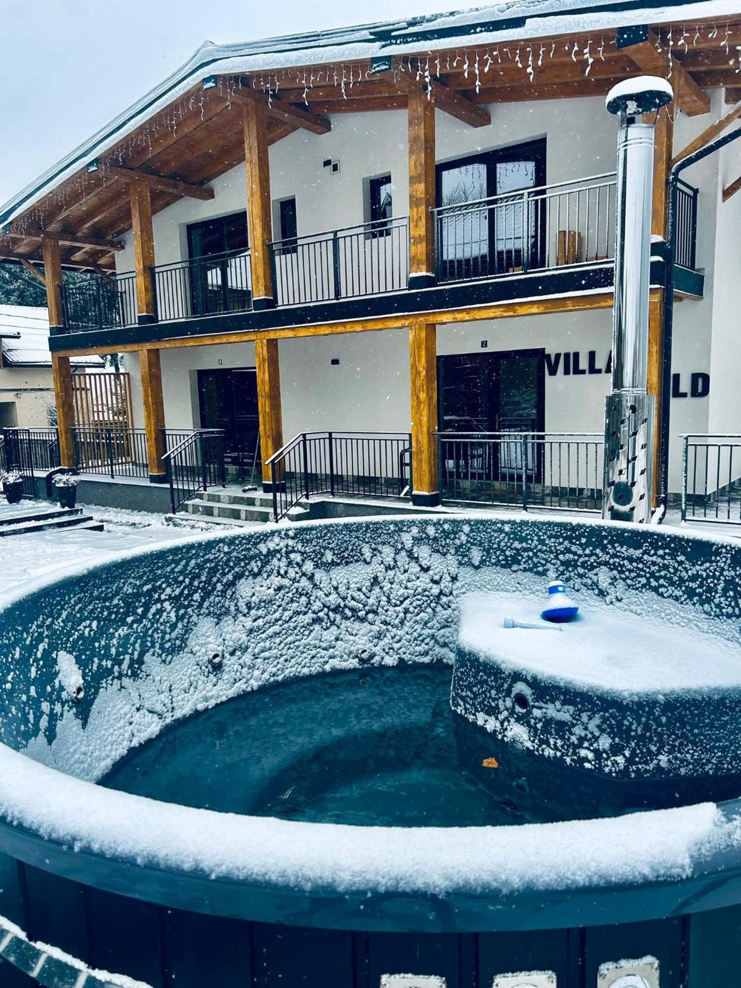 Villa Wild Rooms Jiet Екстериор снимка